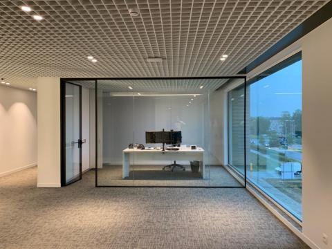 Glass doors and walls - Kennedypark headquarters 1